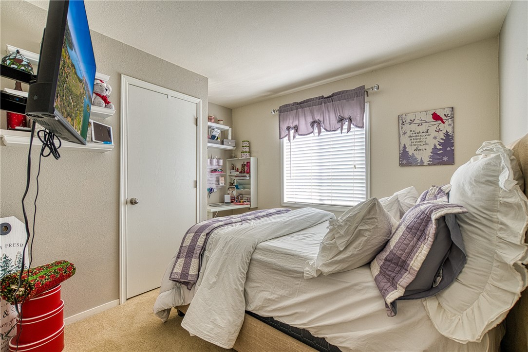 Detail Gallery Image 12 of 25 For 5020 Lakeshore Dr #19,  Lakeport,  CA 95453 - 3 Beds | 2 Baths