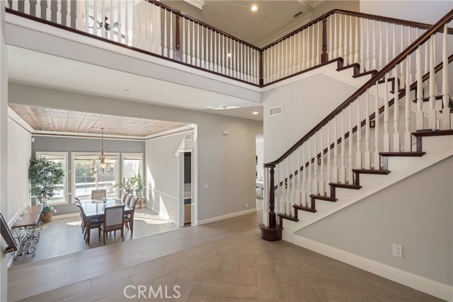 Detail Gallery Image 4 of 47 For 9669 Norbrook, Rancho Cucamonga,  CA 91737 - 5 Beds | 4/1 Baths