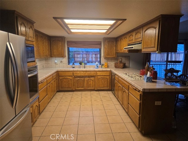 Detail Gallery Image 5 of 17 For 2814 Stardust, Santa Maria,  CA 93455 - 3 Beds | 3 Baths