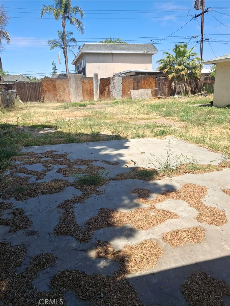 https://media.crmls.org/medias/c1bd7b87-74a3-4091-a571-c58f2fb2d783.jpg?preset=X-Large