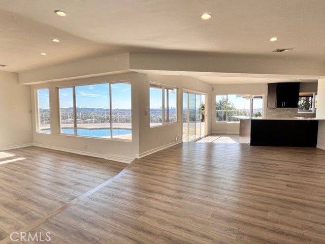 Detail Gallery Image 3 of 38 For 881 Harrington, Glendale,  CA 91207 - 3 Beds | 2/1 Baths