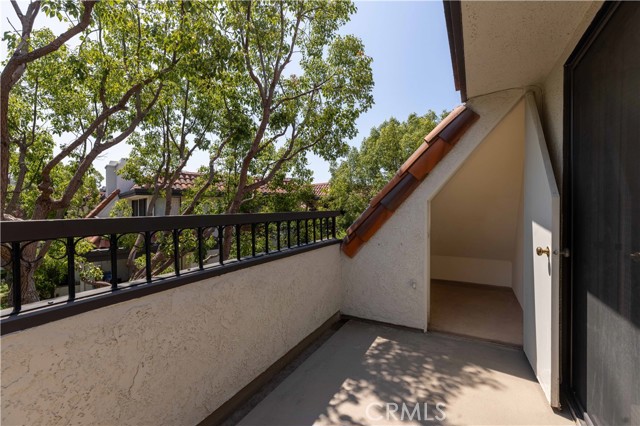 Detail Gallery Image 24 of 46 For 6268 Riviera Cir, Long Beach,  CA 90815 - 3 Beds | 2 Baths