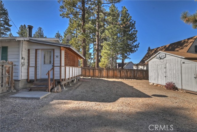 Detail Gallery Image 32 of 34 For 501 W Sherwood Bld, Big Bear City,  CA 92314 - 3 Beds | 2 Baths