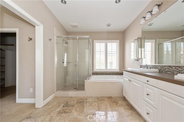 Detail Gallery Image 20 of 45 For 61 Thornapple, Irvine,  CA 92620 - 5 Beds | 4/1 Baths