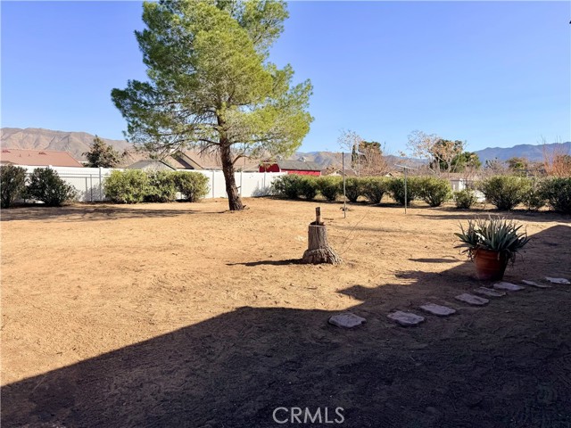 Detail Gallery Image 36 of 37 For 7605 Langdon Ave, Hesperia,  CA 92345 - 3 Beds | 2/1 Baths