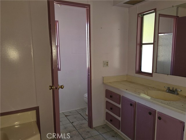 Detail Gallery Image 9 of 13 For 575 S Lyon Ave #21,  Hemet,  CA 92545 - 2 Beds | 2 Baths