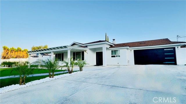 7401 Liberty Avenue, Corona CA: https://media.crmls.org/medias/c1c20aeb-0ab7-480d-91fb-117f1b1b2787.jpg