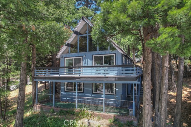 Detail Gallery Image 2 of 49 For 24141 Zell Ct, Crestline,  CA 92325 - 3 Beds | 2 Baths