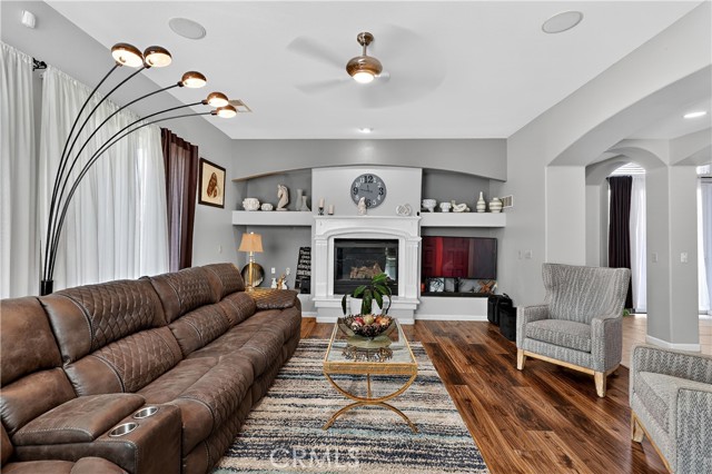 Detail Gallery Image 16 of 72 For 8815 Laguna, Chowchilla,  CA 93610 - 5 Beds | 4/1 Baths