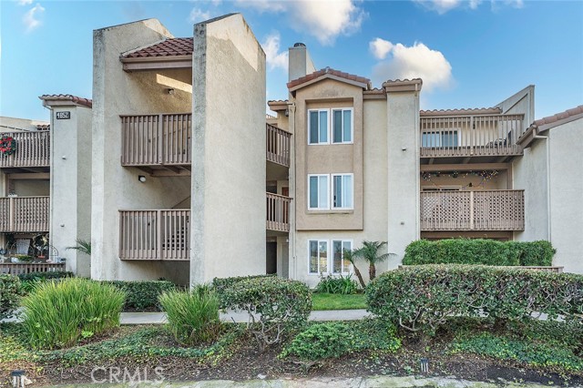 Front Image Thumbnail for CROC25231376