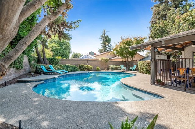 Detail Gallery Image 60 of 69 For 530 E Estate Dr, Tulare,  CA 93274 - 3 Beds | 3 Baths