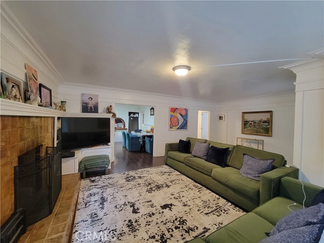 Detail Gallery Image 6 of 27 For 1434 N Genesee Ave, Los Angeles,  CA 90046 - 5 Beds | 2 Baths