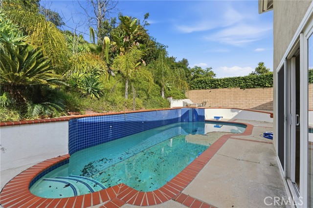 Image 27 of 32 For 22443 Robin Oaks