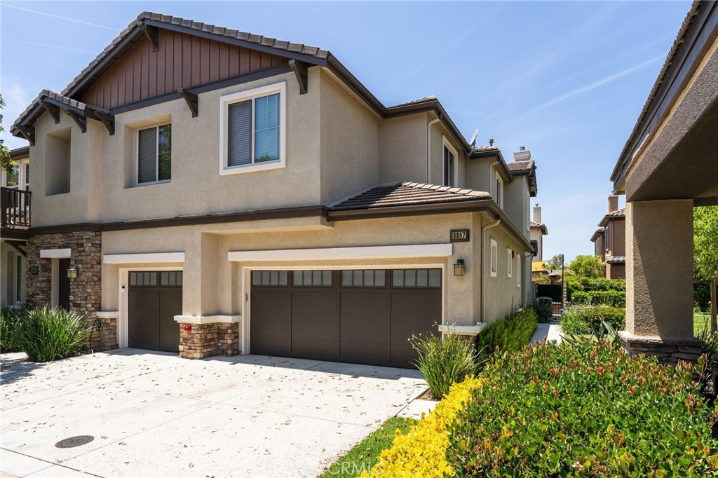 6807 Simmons Way