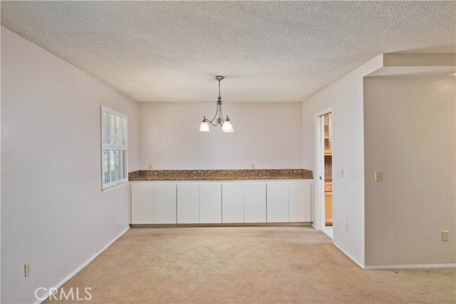 Detail Gallery Image 11 of 36 For 6111 Claridge Dr, Riverside,  CA 92506 - 4 Beds | 2 Baths