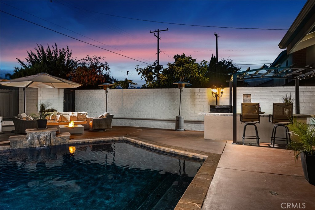 C1c9cdb7 61d4 4f44 99b3 5e93c6abdce1