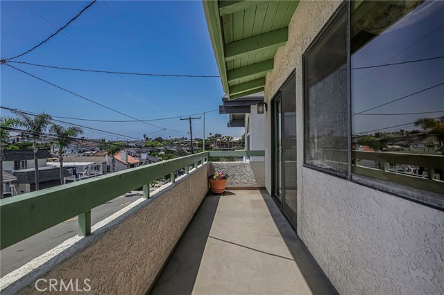 1712 Steinhart Avenue, Redondo Beach, California 90278, 3 Bedrooms Bedrooms, ,2 BathroomsBathrooms,Residential,Sold,Steinhart,PV24098289