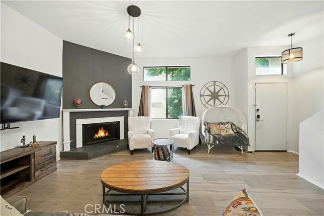14937 Sherman Way, Van Nuys CA: https://media.crmls.org/medias/c1caae2c-7a2f-4403-950c-a0982b1e6deb.jpg