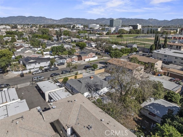 Detail Gallery Image 32 of 32 For 14722 Strathern, Panorama City,  CA 91402 - 5 Beds | 3 Baths