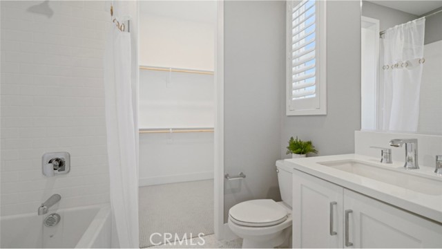 Detail Gallery Image 24 of 36 For 24271 Calle Oruga, Valencia,  CA 91354 - 5 Beds | 5/1 Baths