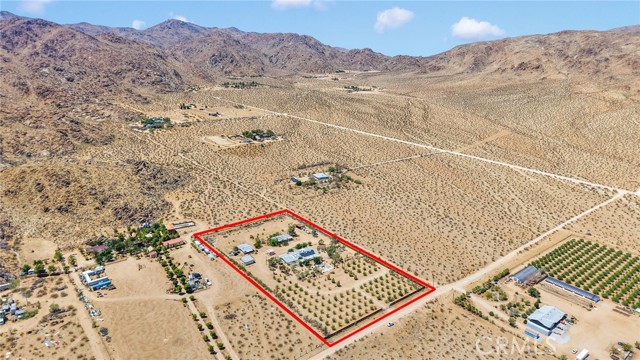 Detail Gallery Image 15 of 63 For 12660 Ivanhoe Rd, Lucerne Valley,  CA 92356 - 4 Beds | 3 Baths