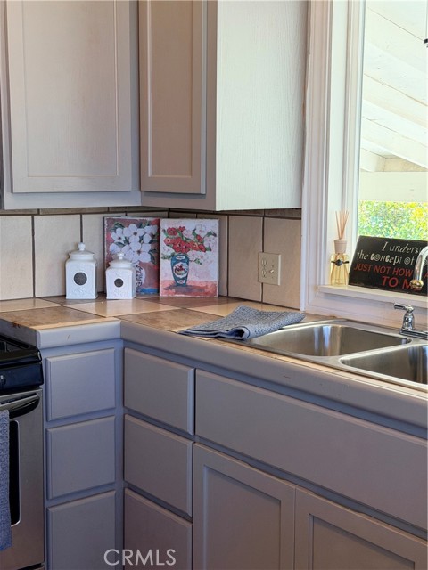 Detail Gallery Image 15 of 42 For 9570 Banderilla, La Grange,  CA 95329 - 2 Beds | 3 Baths