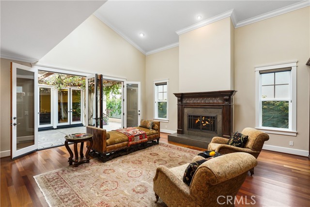 Detail Gallery Image 11 of 71 For 1314 19th St, Manhattan Beach,  CA 90266 - 5 Beds | 4/2 Baths