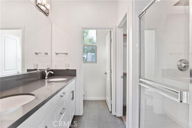 Detail Gallery Image 16 of 50 For 5533 Palm Dr, Hawthorne,  CA 90250 - 4 Beds | 3 Baths