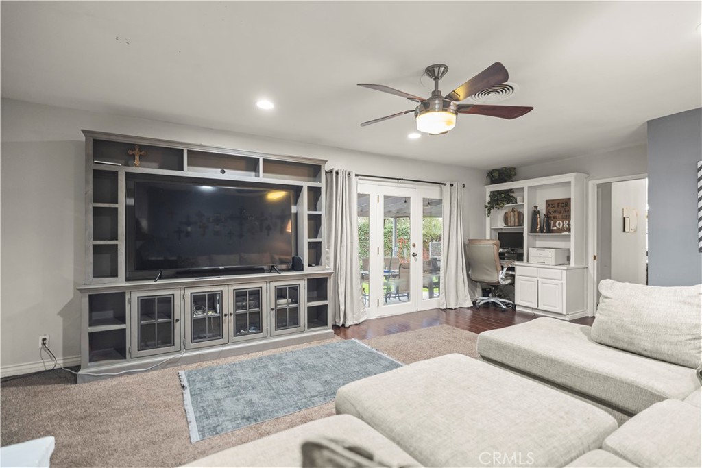 C1D03332 1936 4150 891A 89449Aa2B596 1811 Country Club, Bakersfield, Ca 93306 &Lt;Span Style='BackgroundColor:transparent;Padding:0Px;'&Gt; &Lt;Small&Gt; &Lt;I&Gt; &Lt;/I&Gt; &Lt;/Small&Gt;&Lt;/Span&Gt;