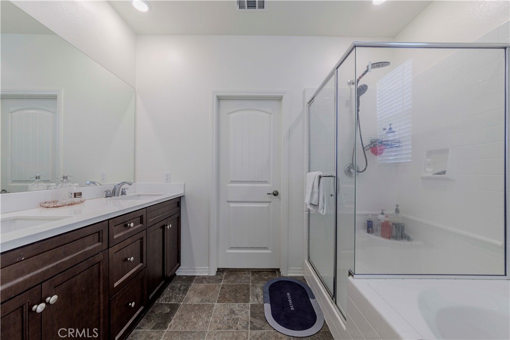 MLS #WS25106958 img 12