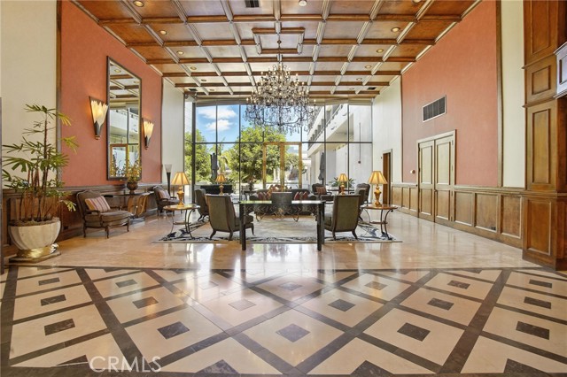 121 S Hope Street, Los Angeles CA: https://media.crmls.org/medias/c1d16f17-47e6-4461-860f-72e81dd4411d.jpg