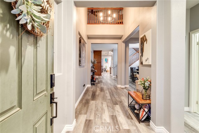 Detail Gallery Image 5 of 38 For 25183 Forest St, Corona,  CA 92883 - 4 Beds | 3 Baths