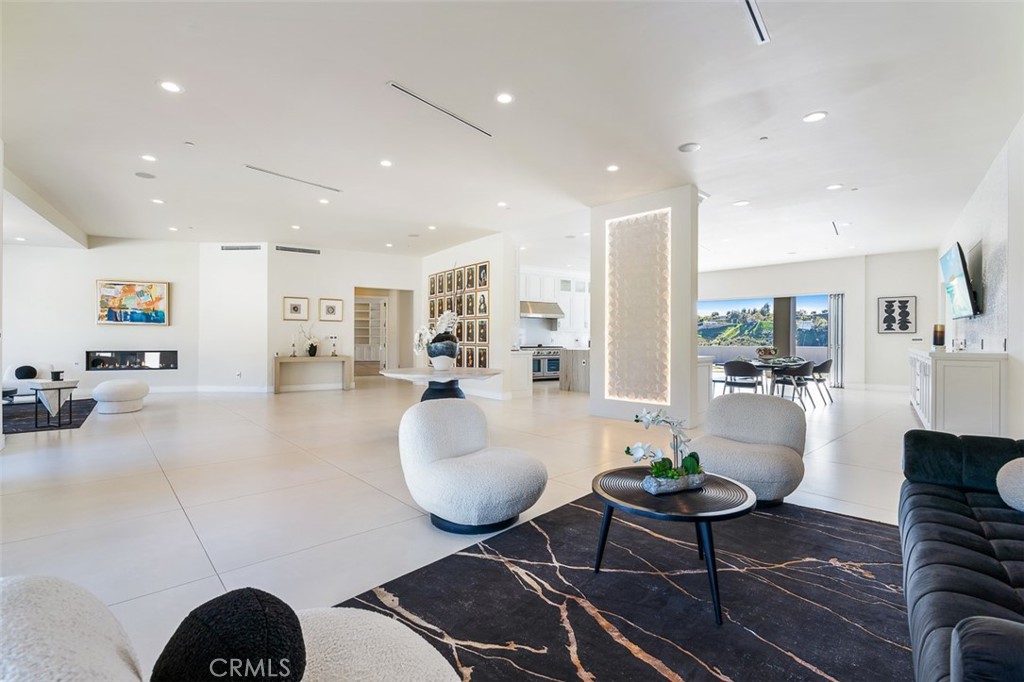 MLS #SR25253481 image #9