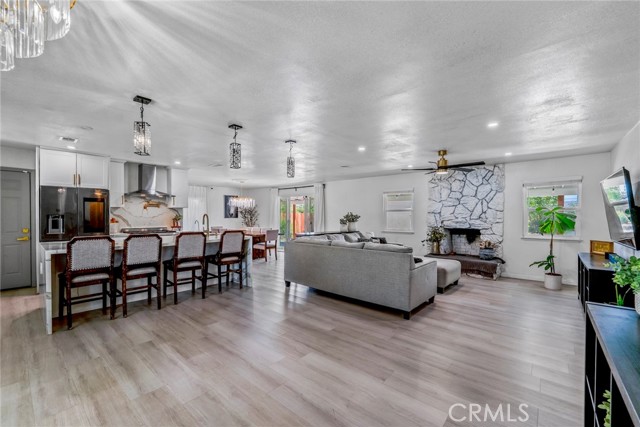 Detail Gallery Image 19 of 60 For 8263 3rd, Hesperia,  CA 92345 - 6 Beds | 3 Baths