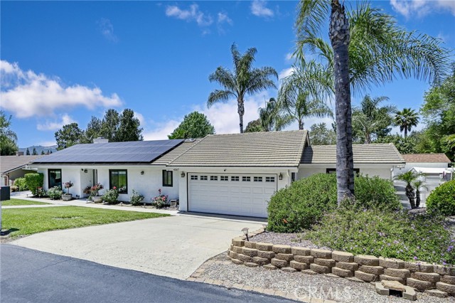 Detail Gallery Image 3 of 45 For 41167 via Cielito, Temecula,  CA 92591 - 3 Beds | 3 Baths