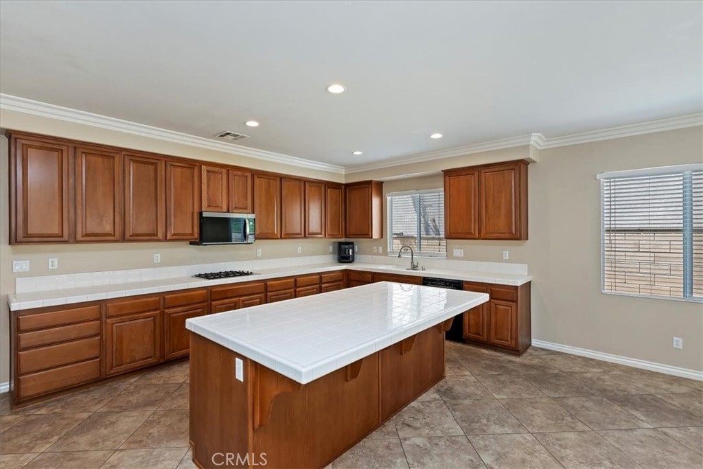 MLS #OC25117971 img 23