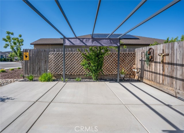Detail Gallery Image 10 of 53 For 1421 Shoreside Dr, Madera,  CA 93637 - 3 Beds | 2 Baths