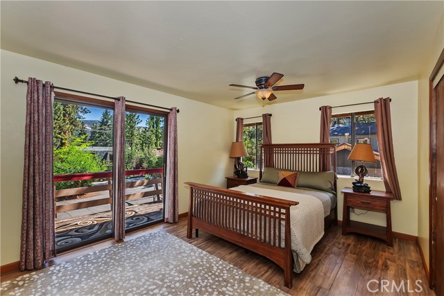 320 W Aeroplane Boulevard, Big Bear City CA: https://media.crmls.org/medias/c1d48f29-7f12-4d63-b72b-3060495a20b5.jpg