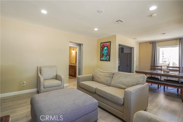 Detail Gallery Image 7 of 43 For 1223 W 27th, San Bernardino,  CA 92405 - 3 Beds | 1 Baths