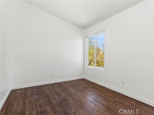 Detail Gallery Image 25 of 38 For 37707 Dixie Dr, Palmdale,  CA 93550 - 3 Beds | 2 Baths