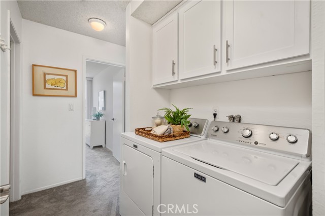 555 Esplanade, Redondo Beach, California 90277, 2 Bedrooms Bedrooms, ,2 BathroomsBathrooms,Residential,For Sale,Esplanade,SB25176397