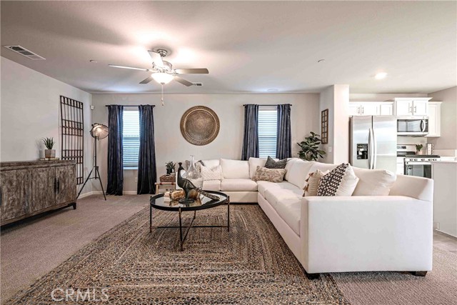 Detail Gallery Image 9 of 18 For 4723 Jema Way #8 B1,  Merced,  CA 95348 - 4 Beds | 3 Baths