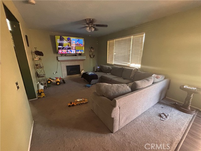 Detail Gallery Image 7 of 31 For 3652 Ash St, Lake Elsinore,  CA 92530 - 3 Beds | 2/1 Baths