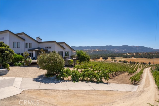 Detail Gallery Image 50 of 53 For 7110 Drake Rd, Paso Robles,  CA 93446 - 4 Beds | 4/1 Baths