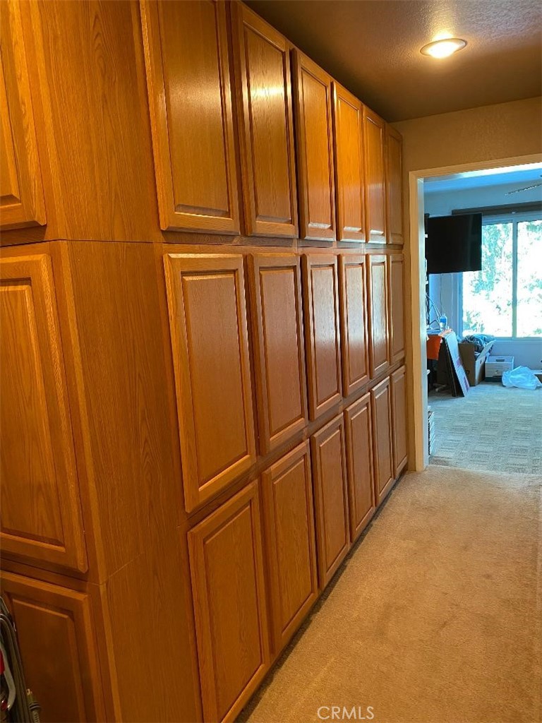 https://media.crmls.org/medias/c1daf950-e7d3-4889-bed0-9785fe313852.jpg?preset=X-Large