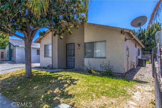 Detail Gallery Image 1 of 15 For 376 E Evans St, San Jacinto,  CA 92583 - 2 Beds | 2 Baths