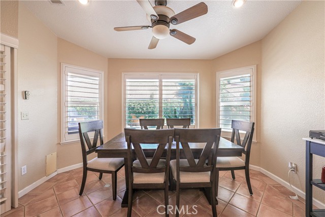 Detail Gallery Image 9 of 42 For 1143 Teal Ct, Merced,  CA 95340 - 3 Beds | 2 Baths