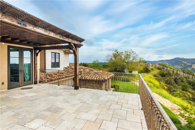 1620 Luse Tank Road, Topanga CA: https://media.crmls.org/medias/c1db5bf2-c1d7-4495-8b76-9145708104f6.jpg