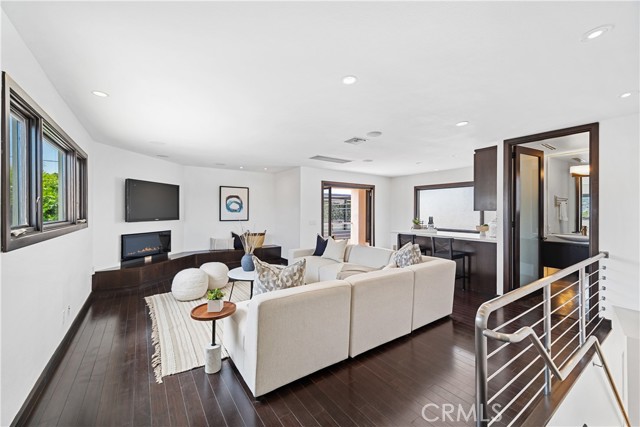 Detail Gallery Image 17 of 20 For 314 Orchid Ave, Corona Del Mar,  CA 92625 - 3 Beds | 3/1 Baths