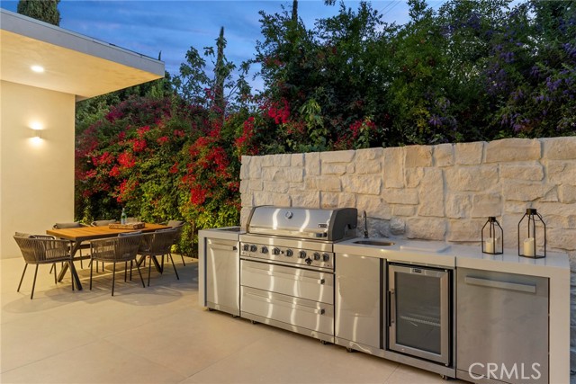 17827 Miranda Street, Encino CA: https://media.crmls.org/medias/c1dbee65-f7cb-4aed-bbcc-96dfd222285e.jpg